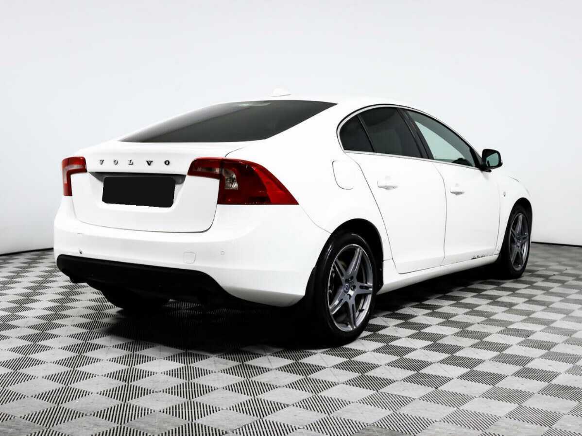 Volvo S60 2012 года с пробегом. Фото: #4