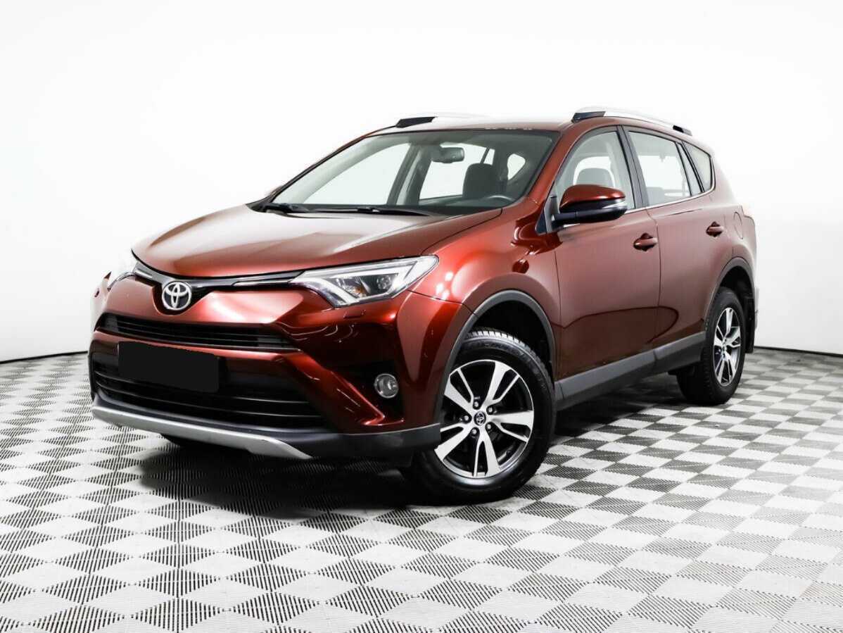 Toyota RAV4 2017 года с пробегом. Посмотреть фото