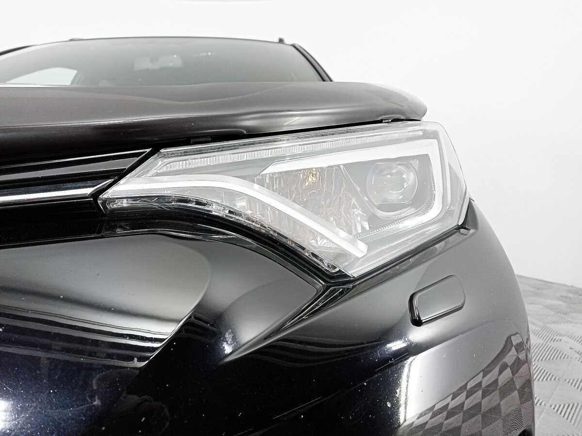 Toyota RAV4 2019 года с пробегом. Фото: #13