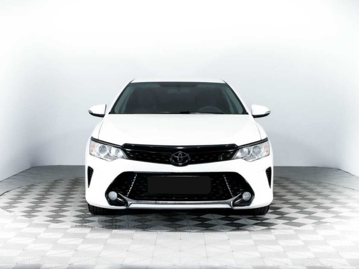 Toyota Camry 2015 года с пробегом. Фото: #1