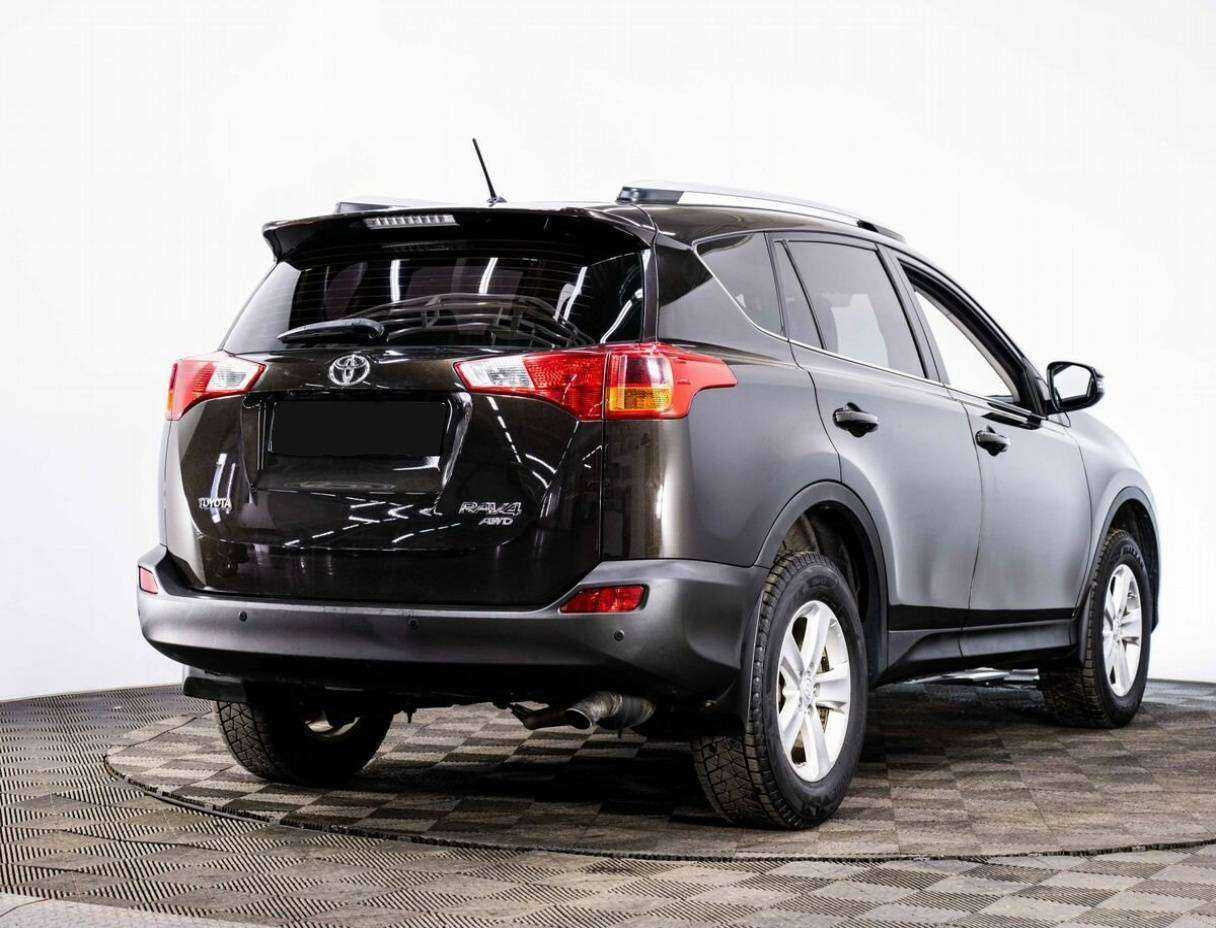 Toyota RAV4 2014 года с пробегом. Фото: #5