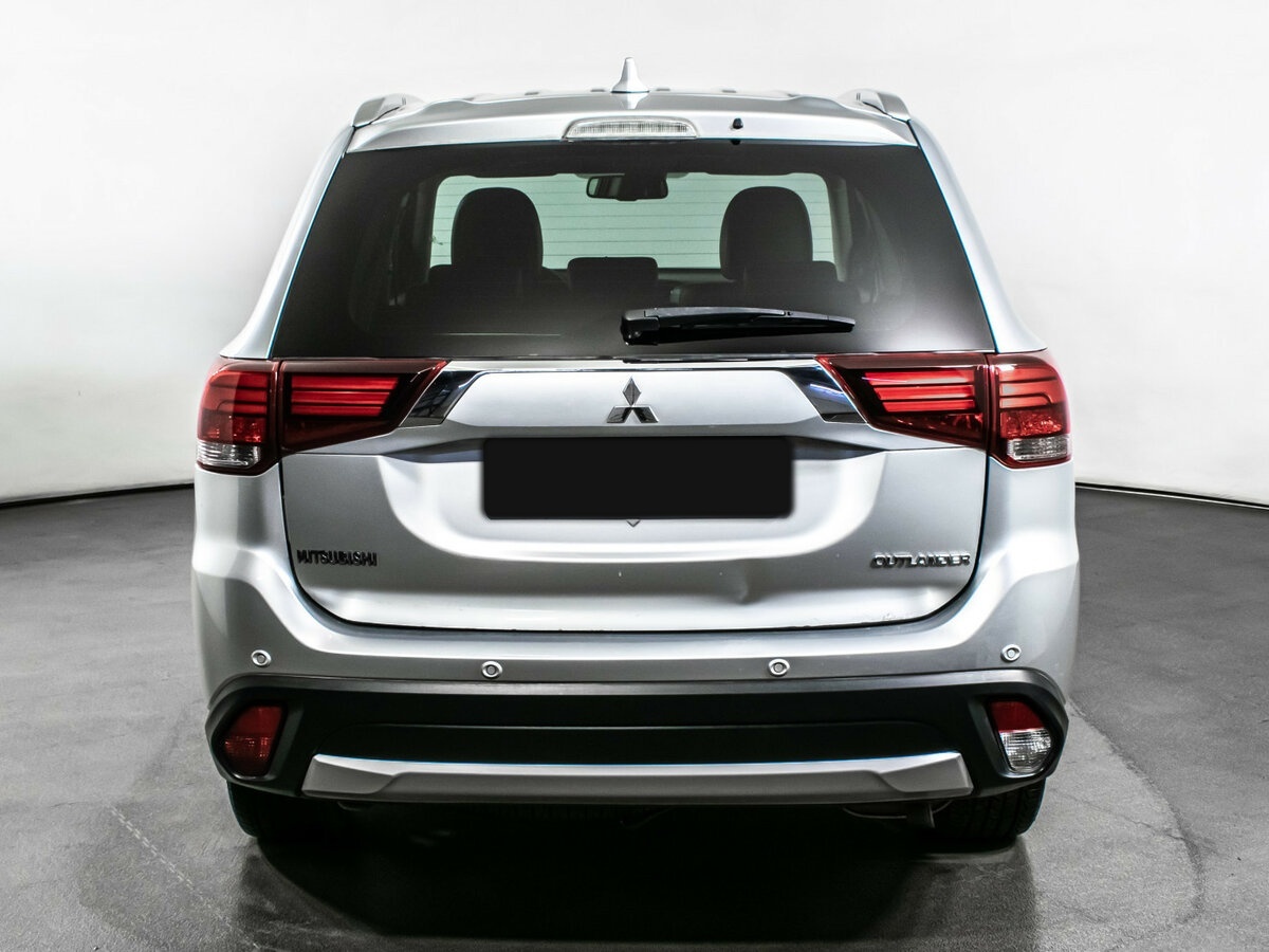 Mitsubishi Outlander 2017 года с пробегом. Фото: #5
