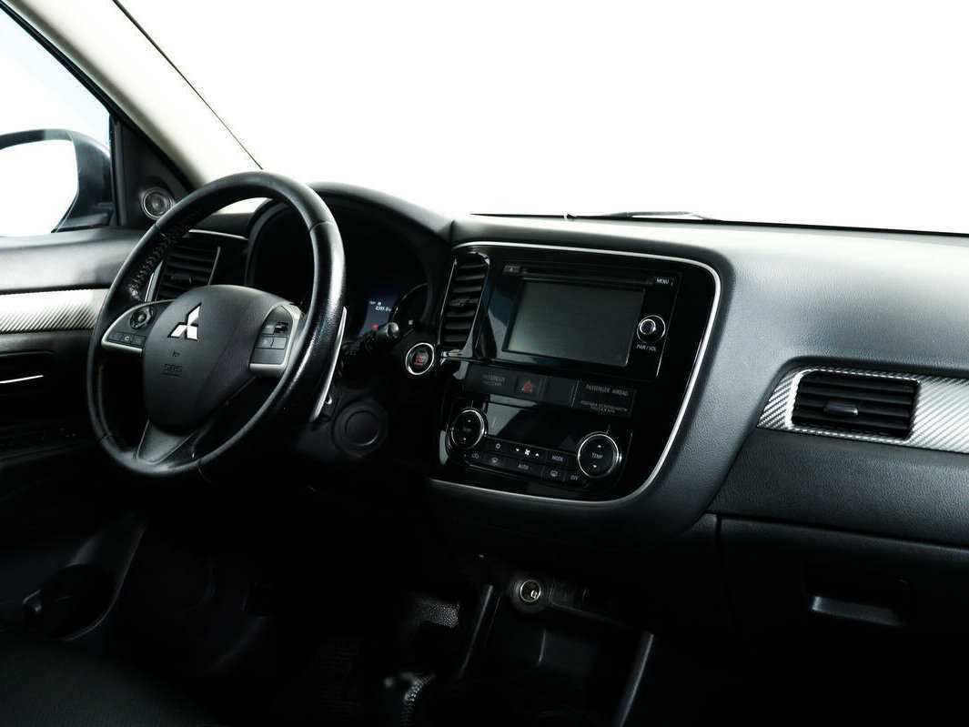 Mitsubishi Outlander 2013 года с пробегом. Фото: #8
