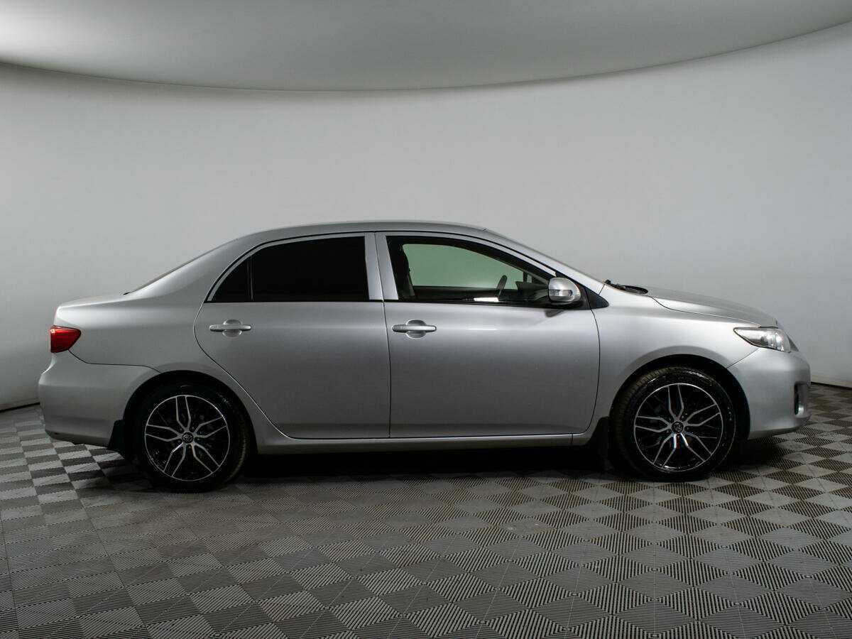 Toyota Corolla 2012 года с пробегом. Фото: #3