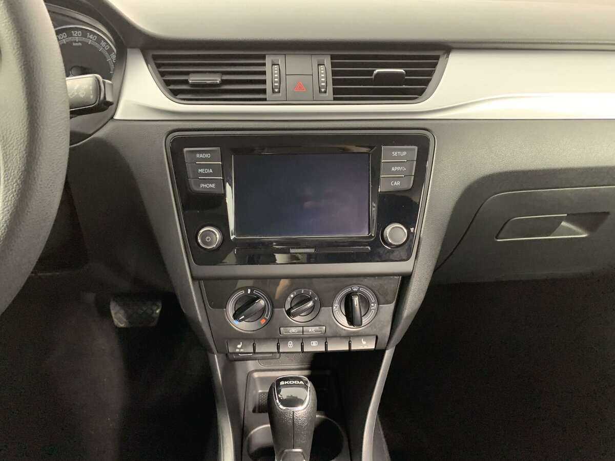 Skoda Rapid 2019 года с пробегом. Фото: #12
