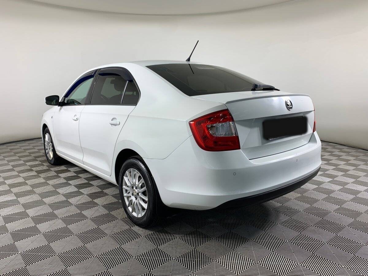 Skoda Rapid 2015 года с пробегом. Фото: #6