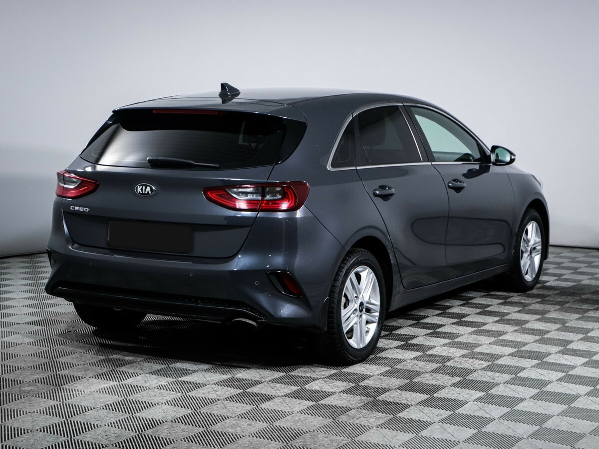 Kia Ceed 2019 года с пробегом. Фото: #2