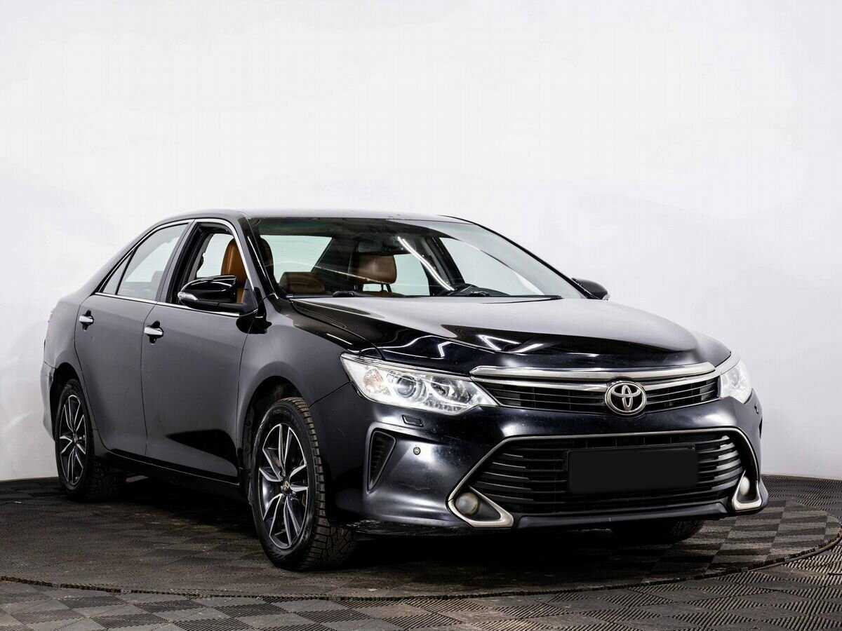 Toyota Camry 2017 года с пробегом. Фото: #2