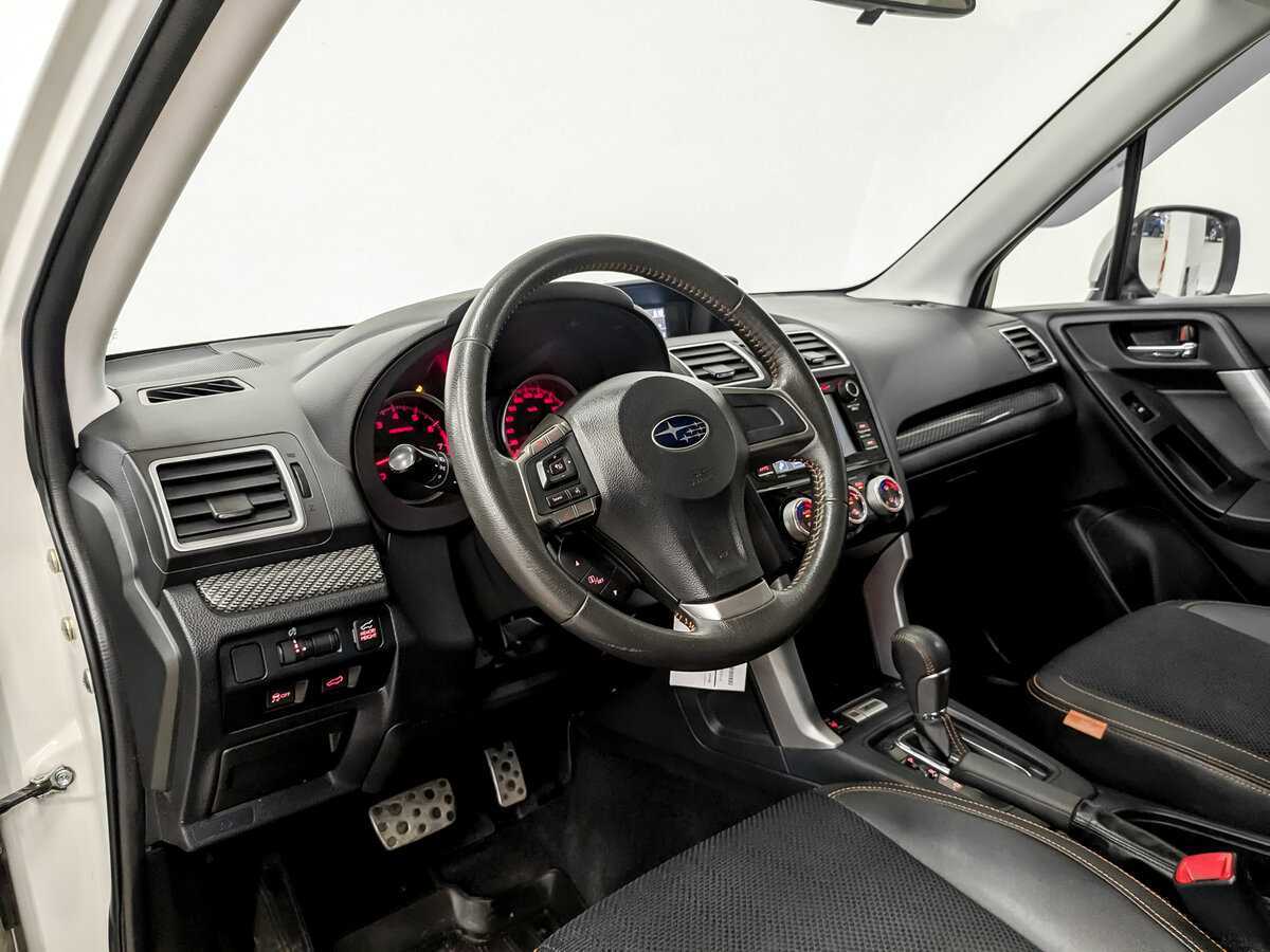 Subaru Forester 2015 года с пробегом. Фото: #15
