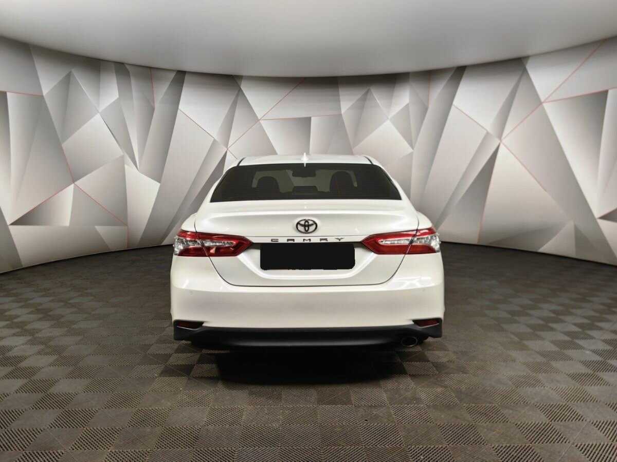 Toyota Camry 2020 года с пробегом. Фото: #7