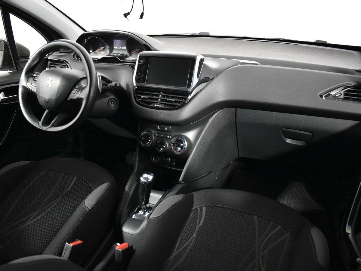 Peugeot 208 2014 года с пробегом. Фото: #9