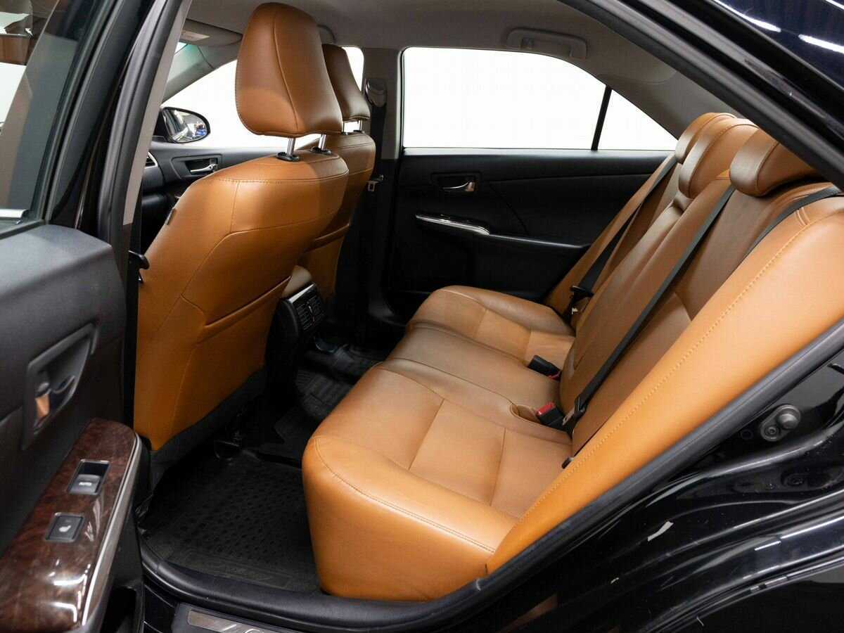Toyota Camry 2017 года с пробегом. Фото: #10