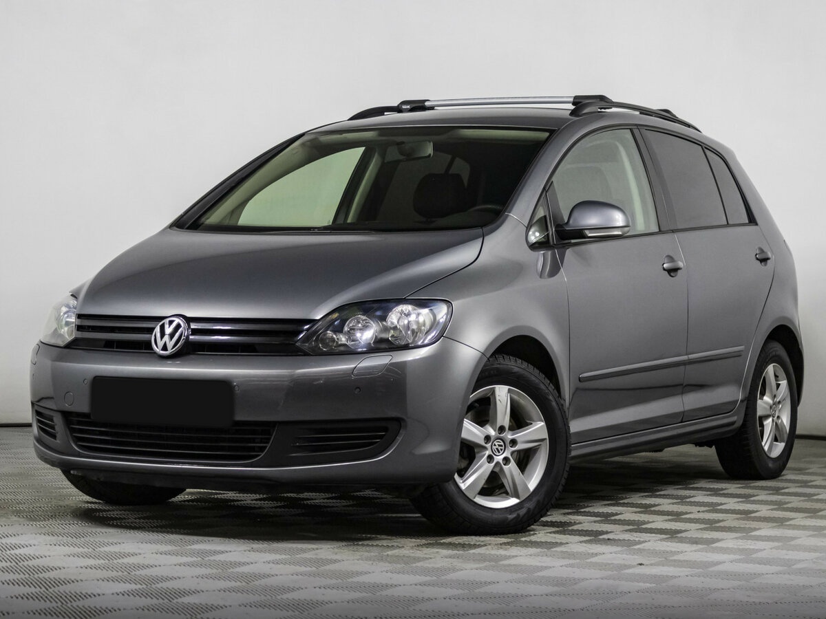 Volkswagen Golf Plus 2013 года с пробегом. Посмотреть фото