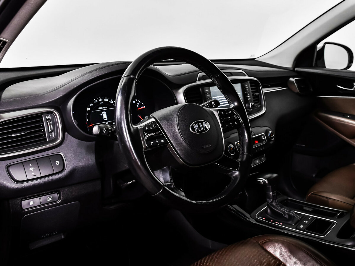 Kia Sorento 2019 года с пробегом. Фото: #10