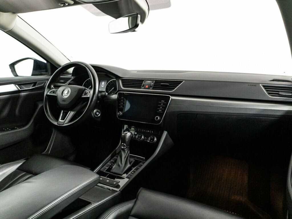 Skoda Superb 2018 года с пробегом. Фото: #8