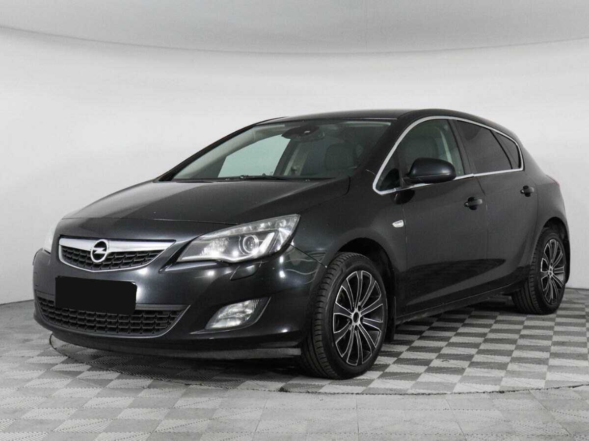 Opel Astra 2012 года с пробегом. Посмотреть фото