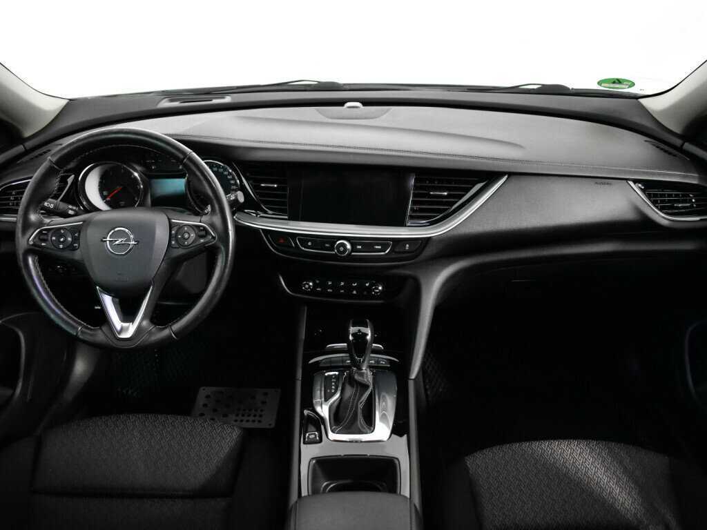 Opel Insignia 2018 года с пробегом. Фото: #11