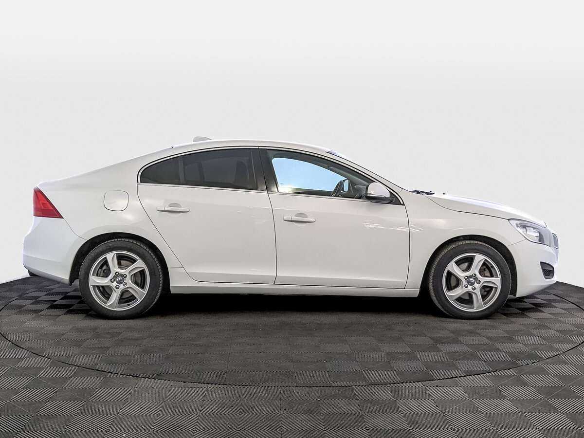 Volvo S60 2012 года с пробегом. Фото: #3