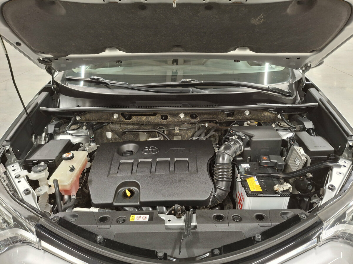 Toyota RAV4 2019 года с пробегом. Фото: #8