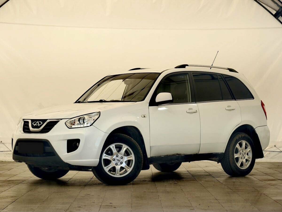 Chery Tiggo (T11) 2015 года с пробегом. Посмотреть фото