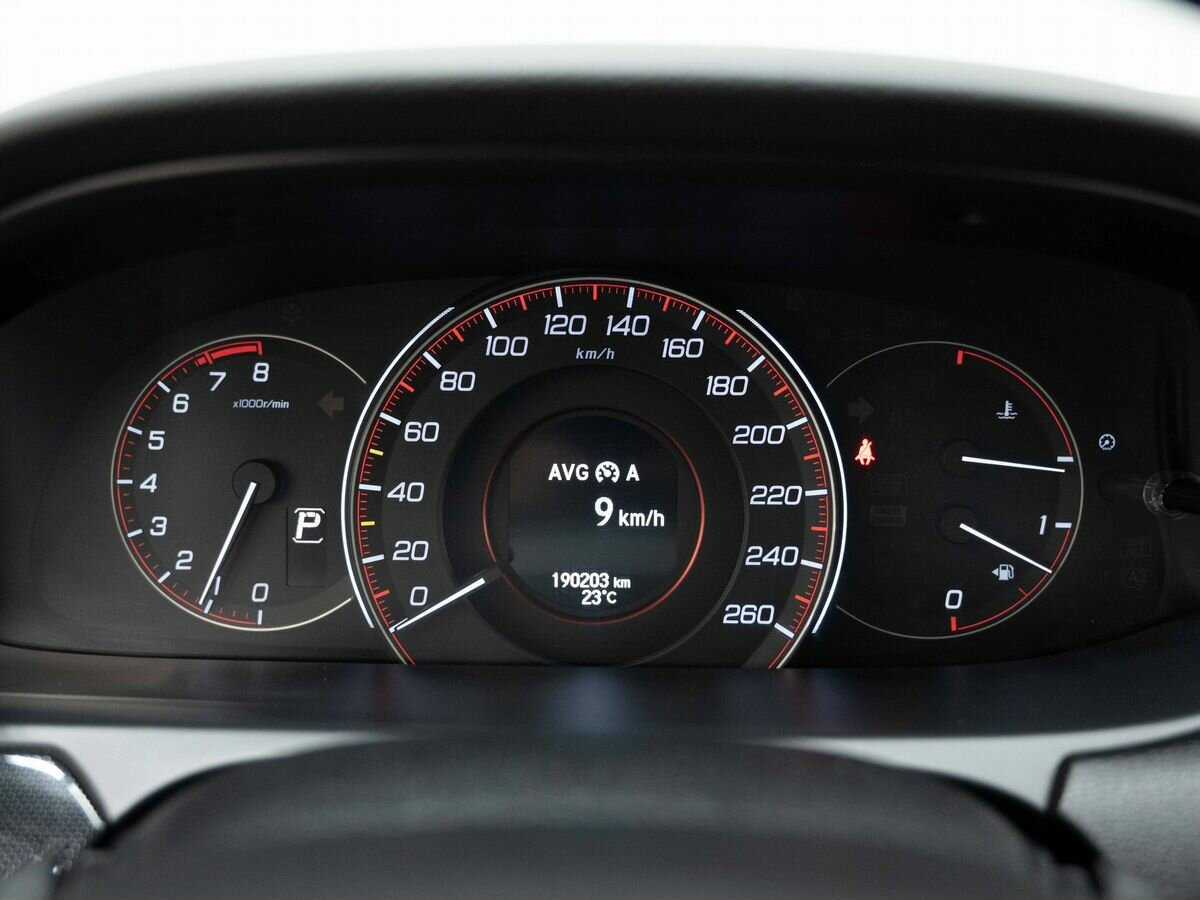 Honda Accord 2013 года с пробегом. Фото: #16