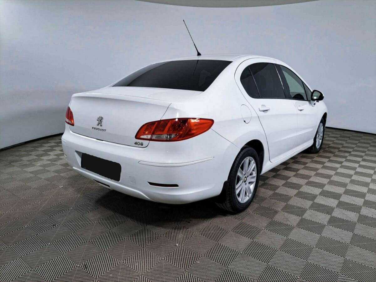 Peugeot 408 2013 года с пробегом. Фото: #3