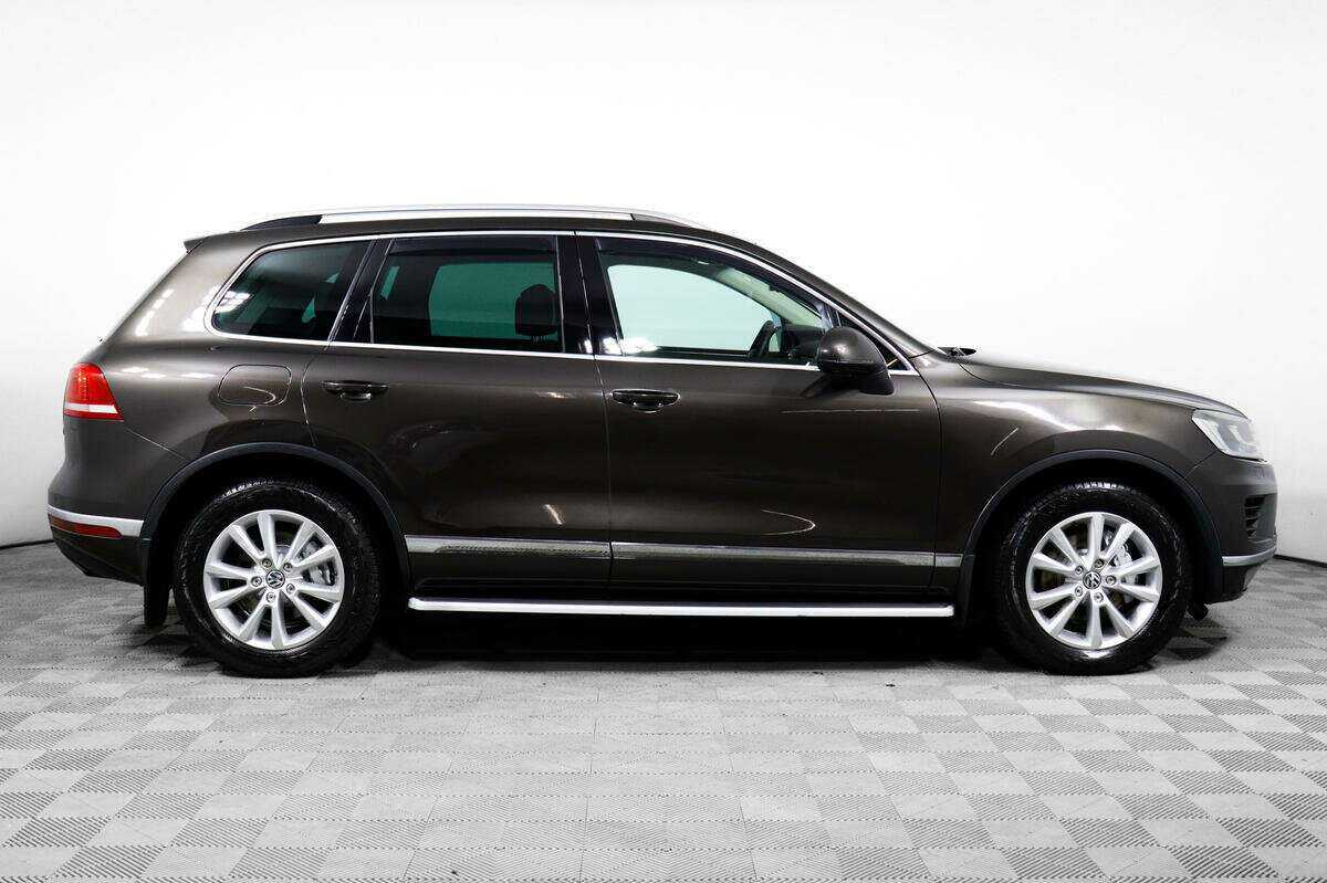 Volkswagen Touareg 2015 года с пробегом. Фото: #3