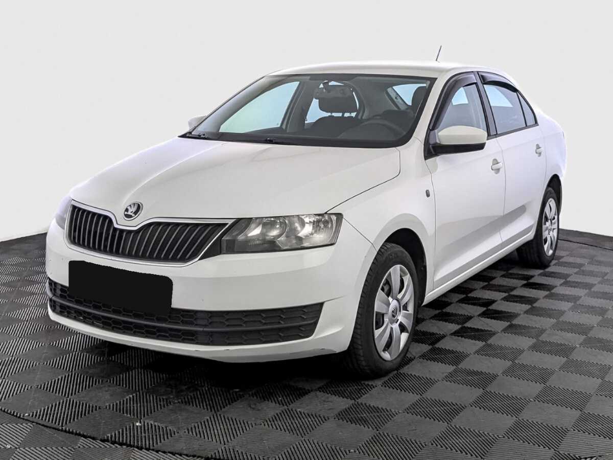 Skoda Rapid 2015 года с пробегом. Посмотреть фото