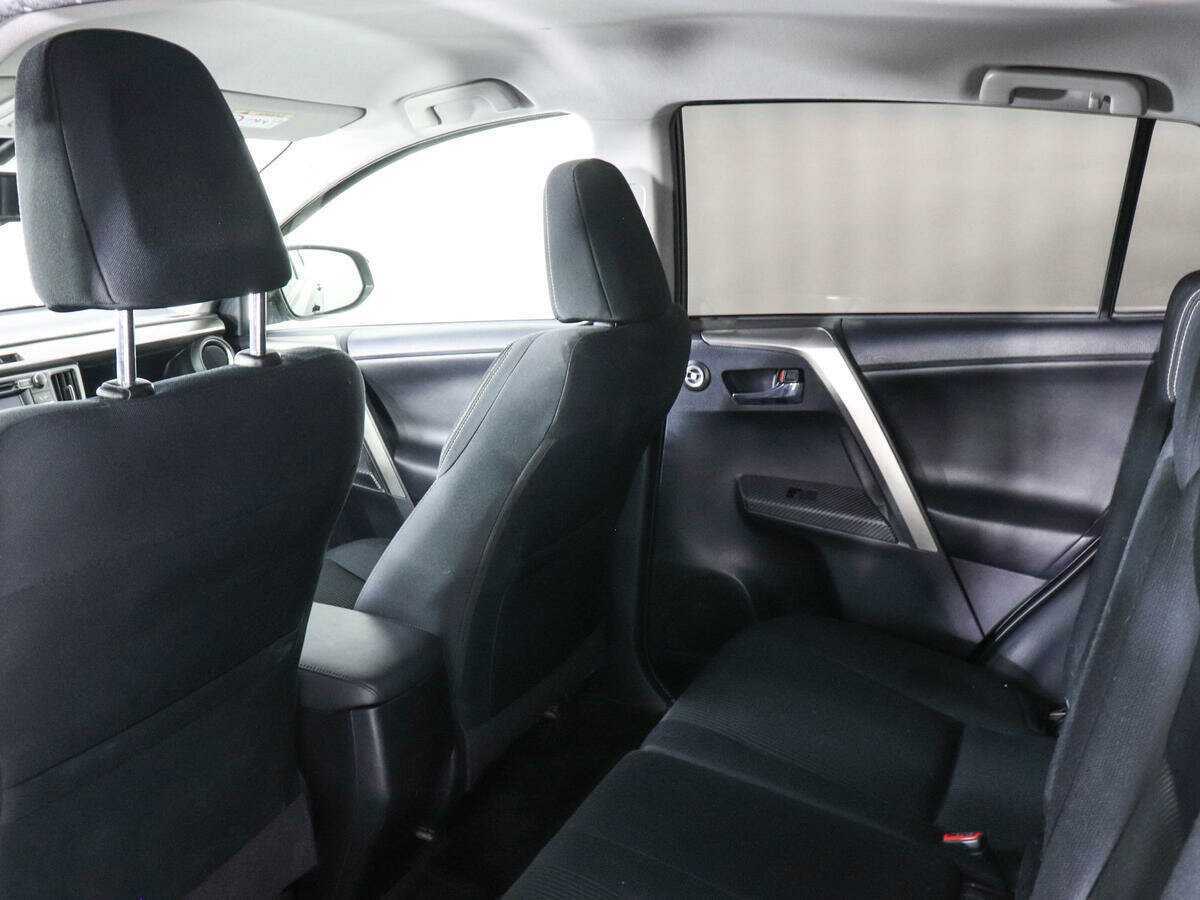 Toyota RAV4 2014 года с пробегом. Фото: #11