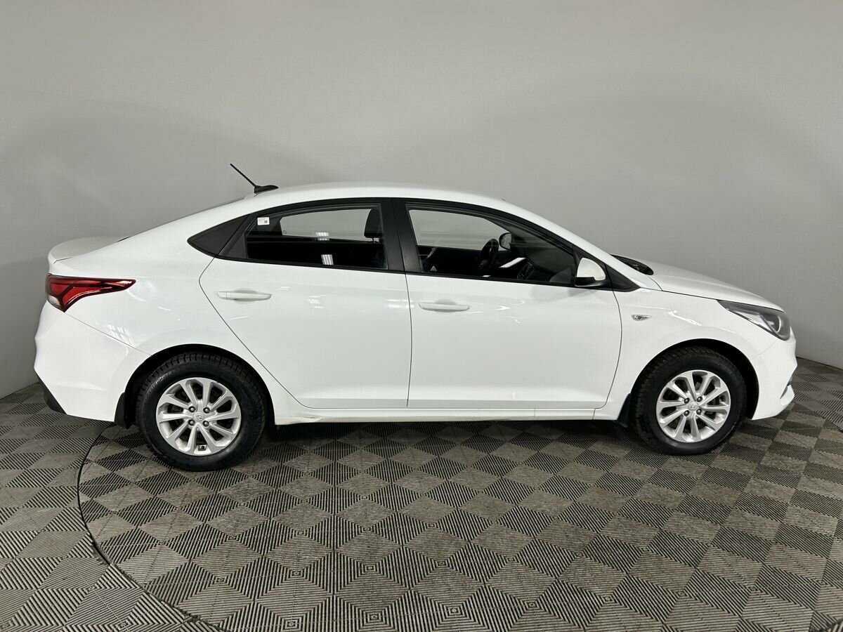 Hyundai Solaris 2017 года с пробегом. Фото: #3