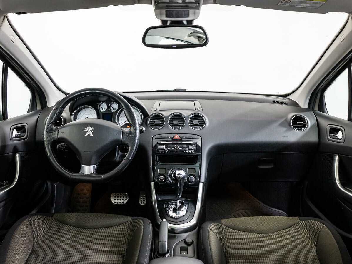Peugeot 308 2013 года с пробегом. Фото: #12