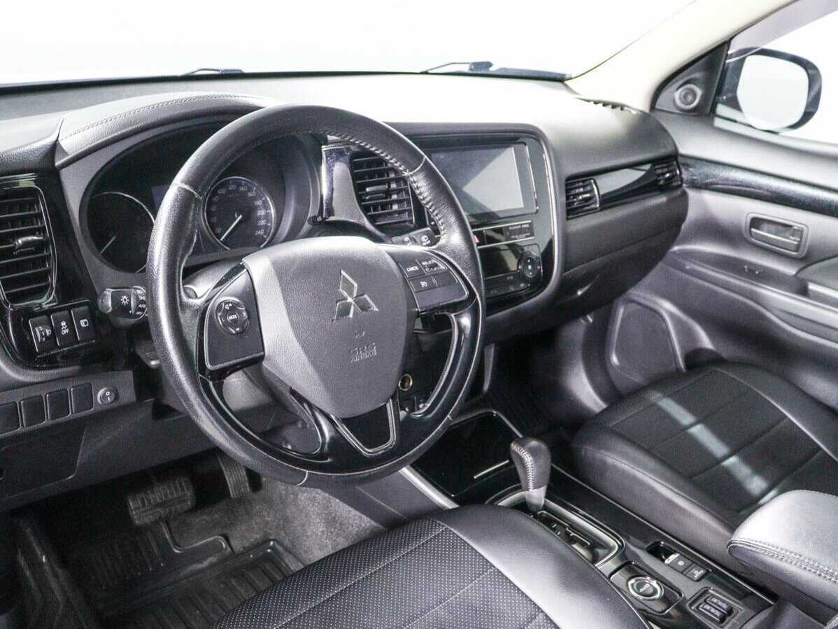 Mitsubishi Outlander 2019 года с пробегом. Фото: #11