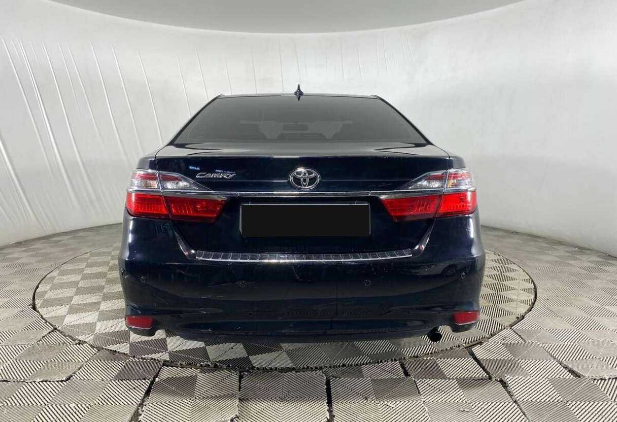 Toyota Camry 2017 года с пробегом. Фото: #5