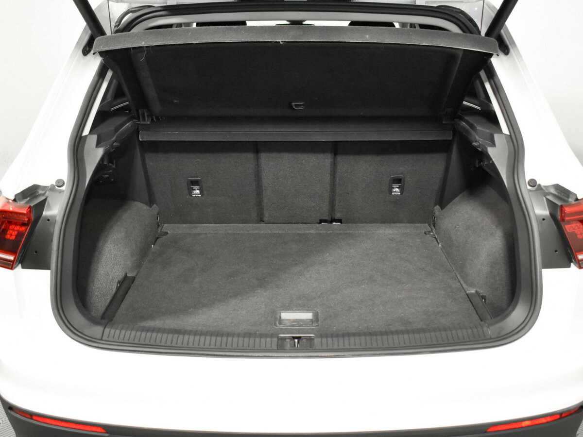 Volkswagen Tiguan 2020 года с пробегом. Фото: #18
