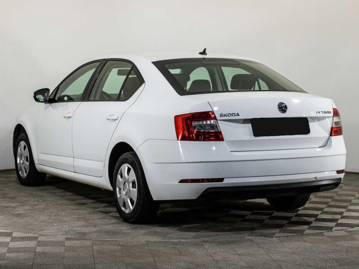 Skoda Octavia 2019 года с пробегом. Фото: #6
