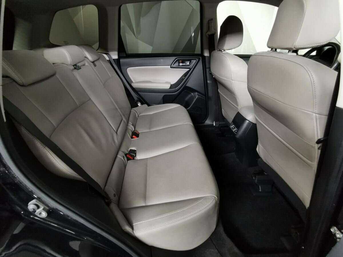 Subaru Forester 2016 года с пробегом. Фото: #11