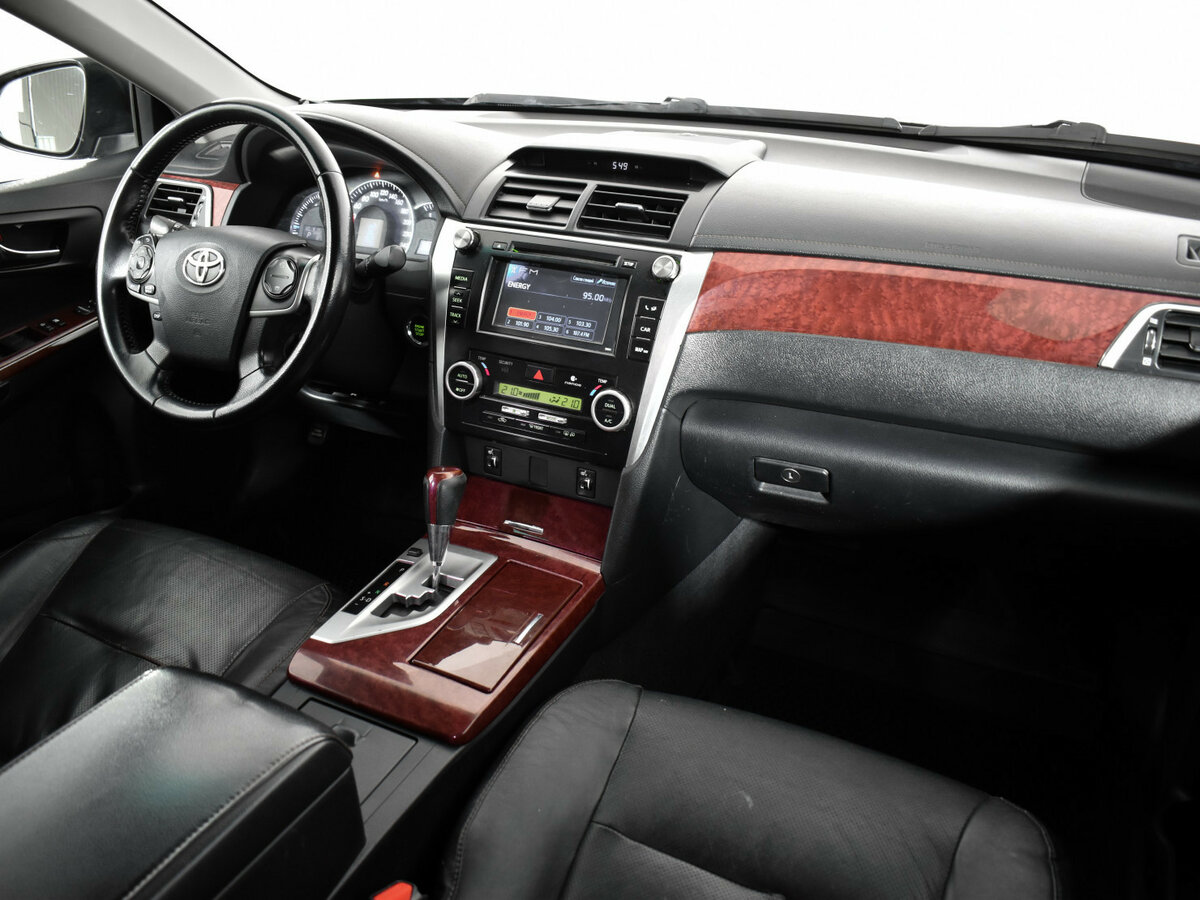 Toyota Camry 2013 года с пробегом. Фото: #7