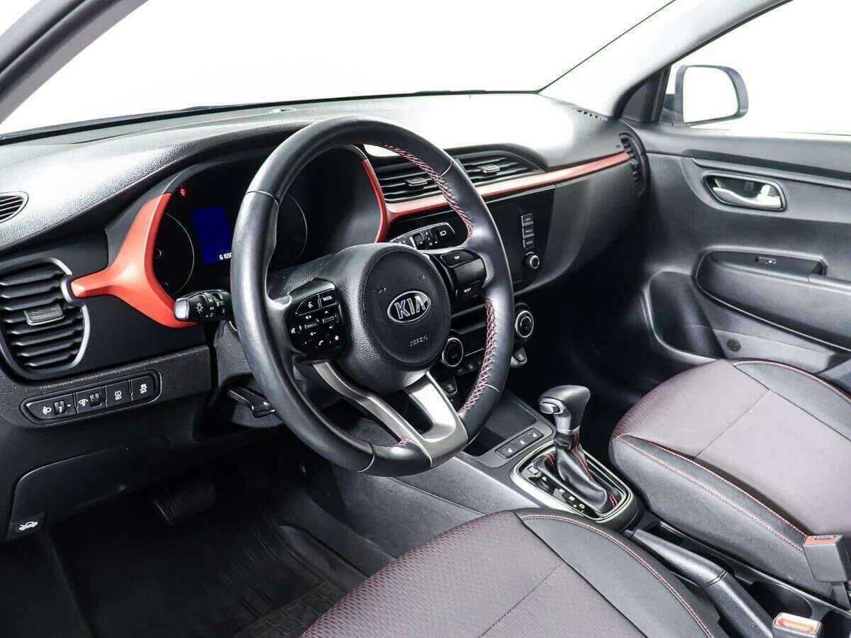 Kia Rio 2021 года с пробегом. Фото: #10
