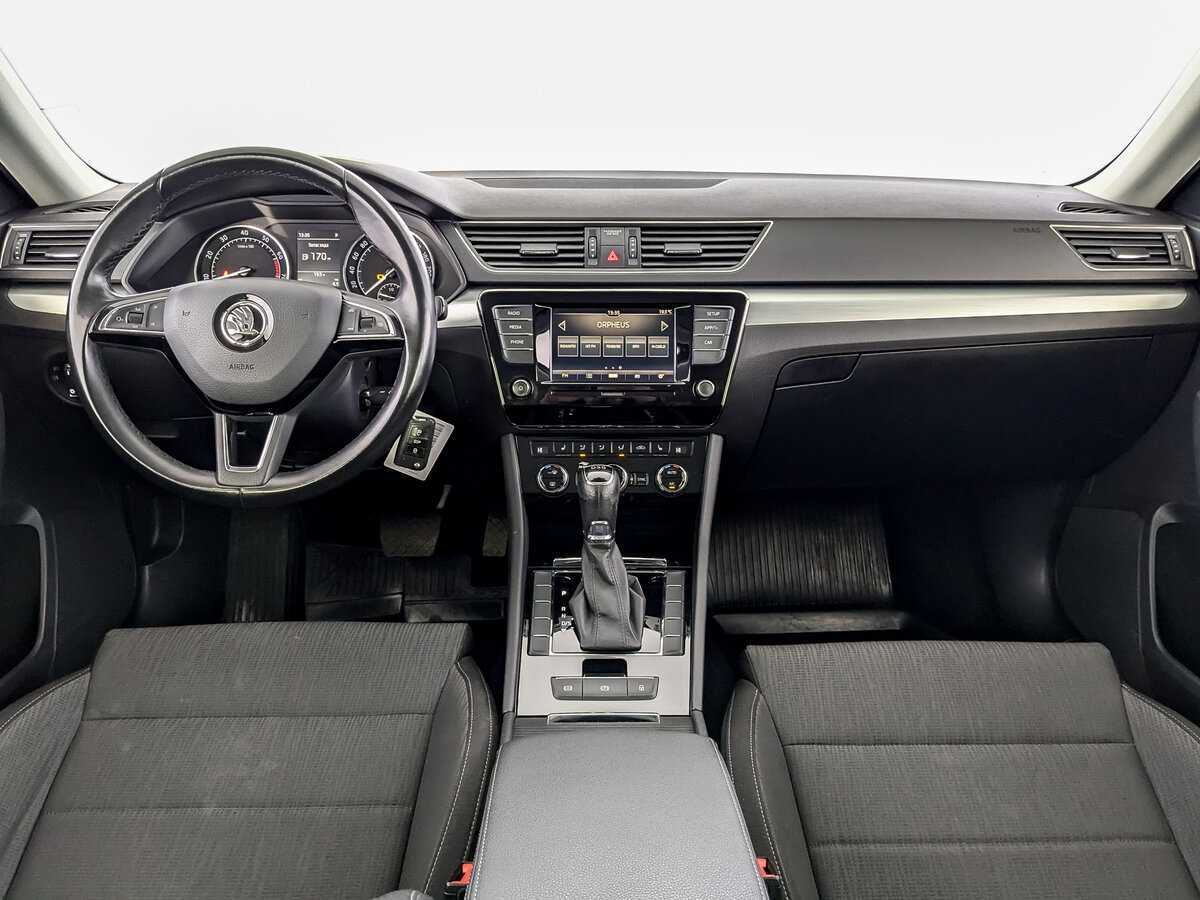 Skoda Superb 2019 года с пробегом. Фото: #13