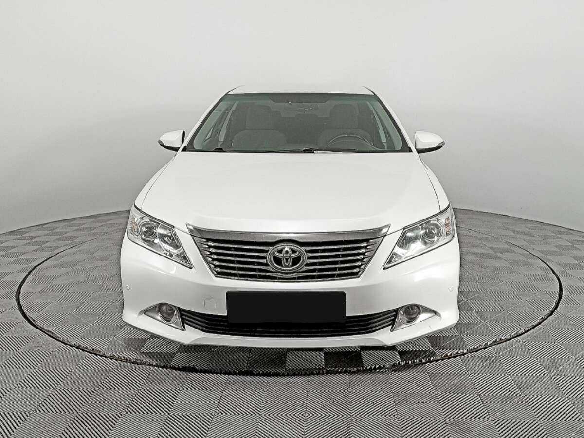 Toyota Camry 2014 года с пробегом. Фото: #1