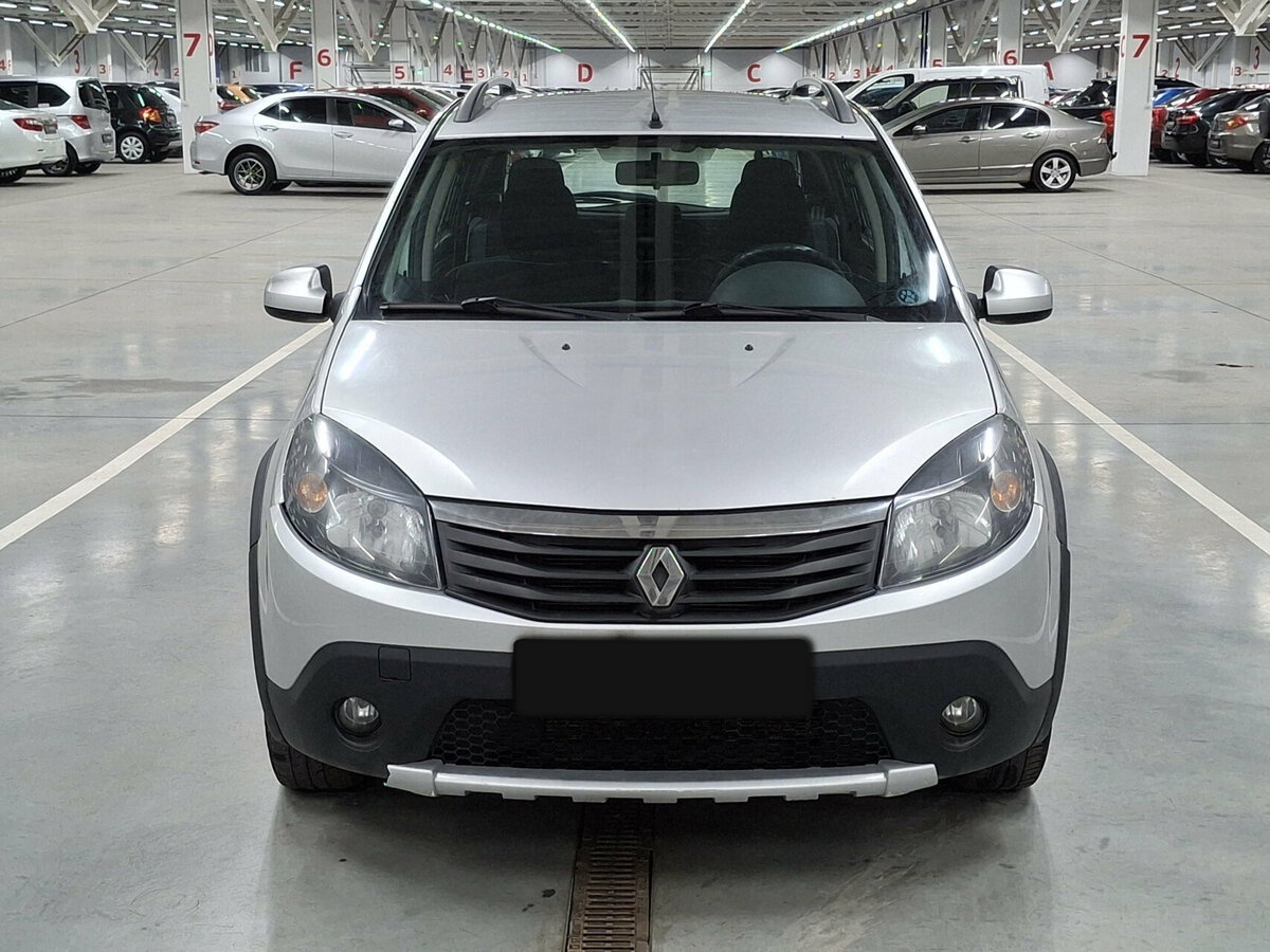 Renault Sandero 2013 года с пробегом. Фото: #1
