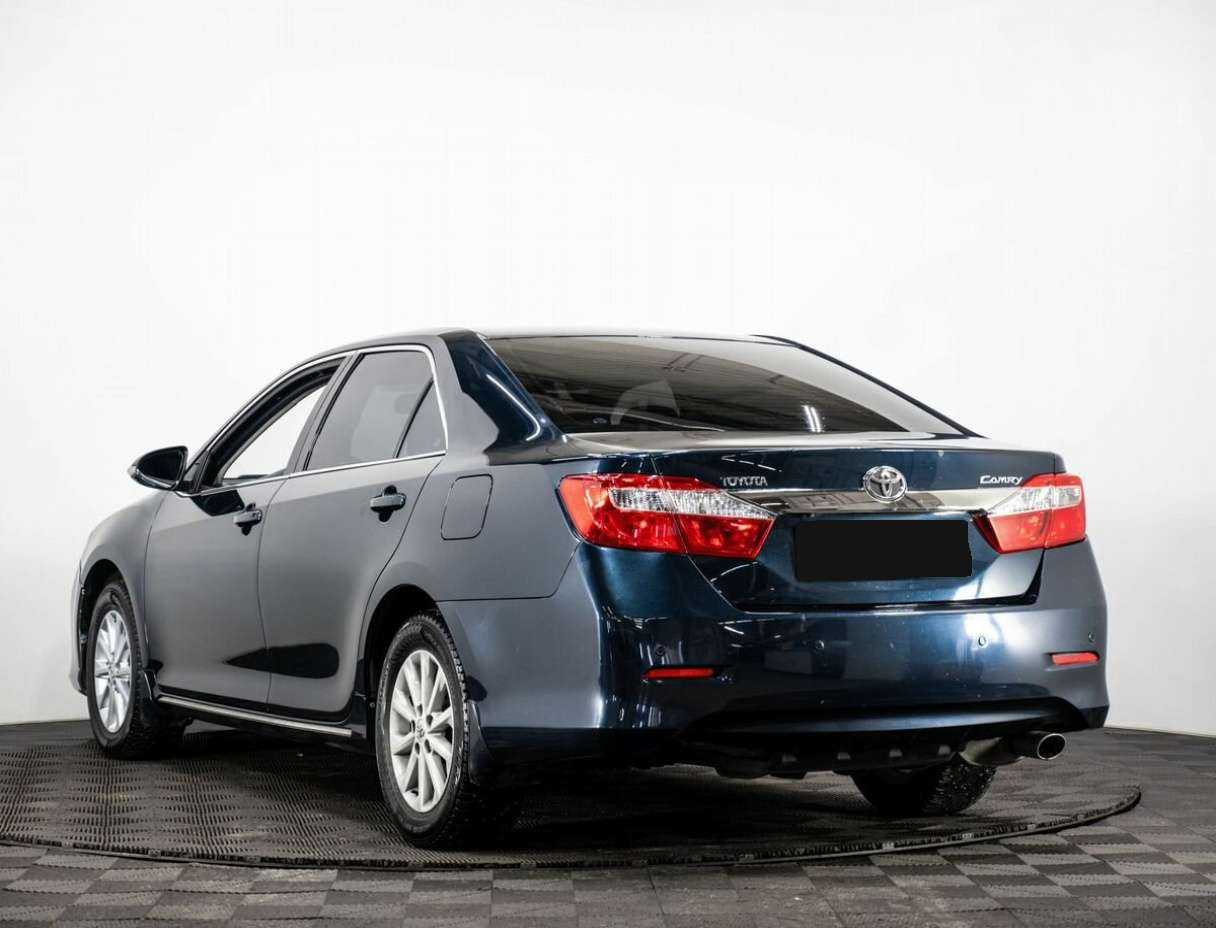 Toyota Camry 2014 года с пробегом. Фото: #3