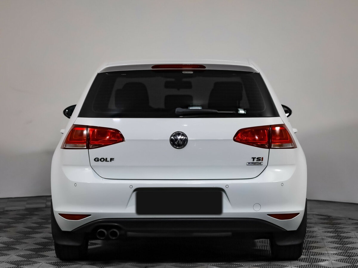 Volkswagen Golf 2015 года с пробегом. Фото: #4