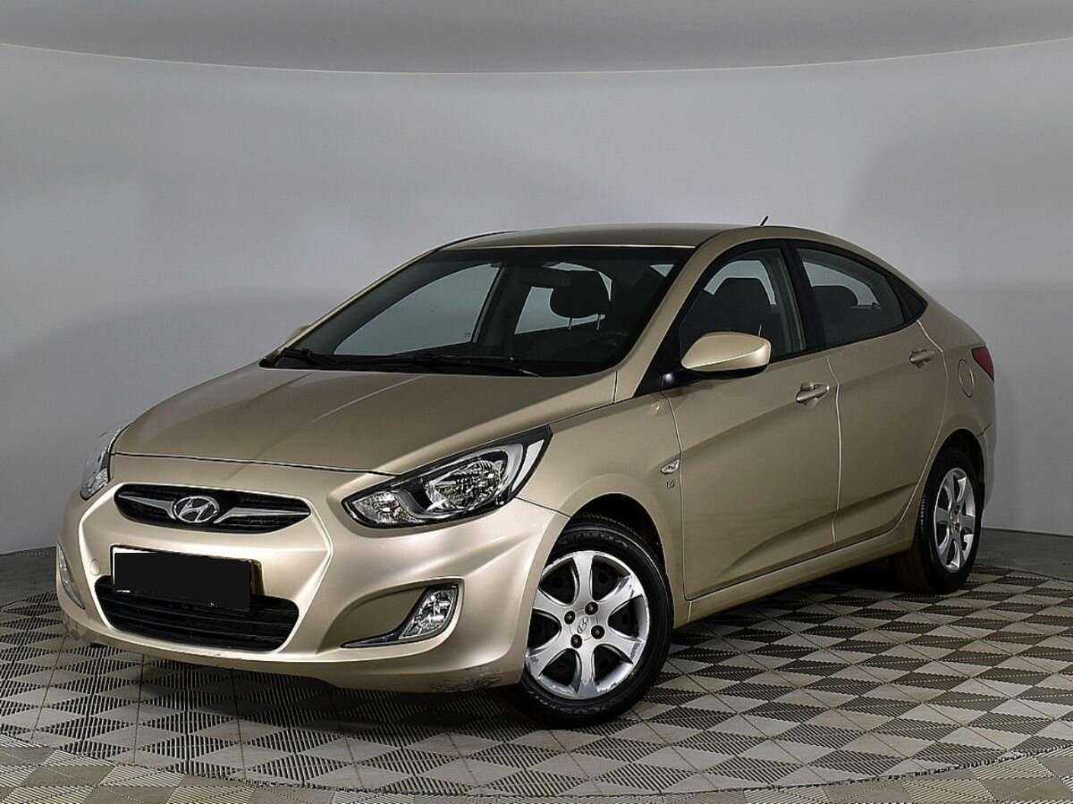 Hyundai Solaris 2014 года с пробегом. Посмотреть фото