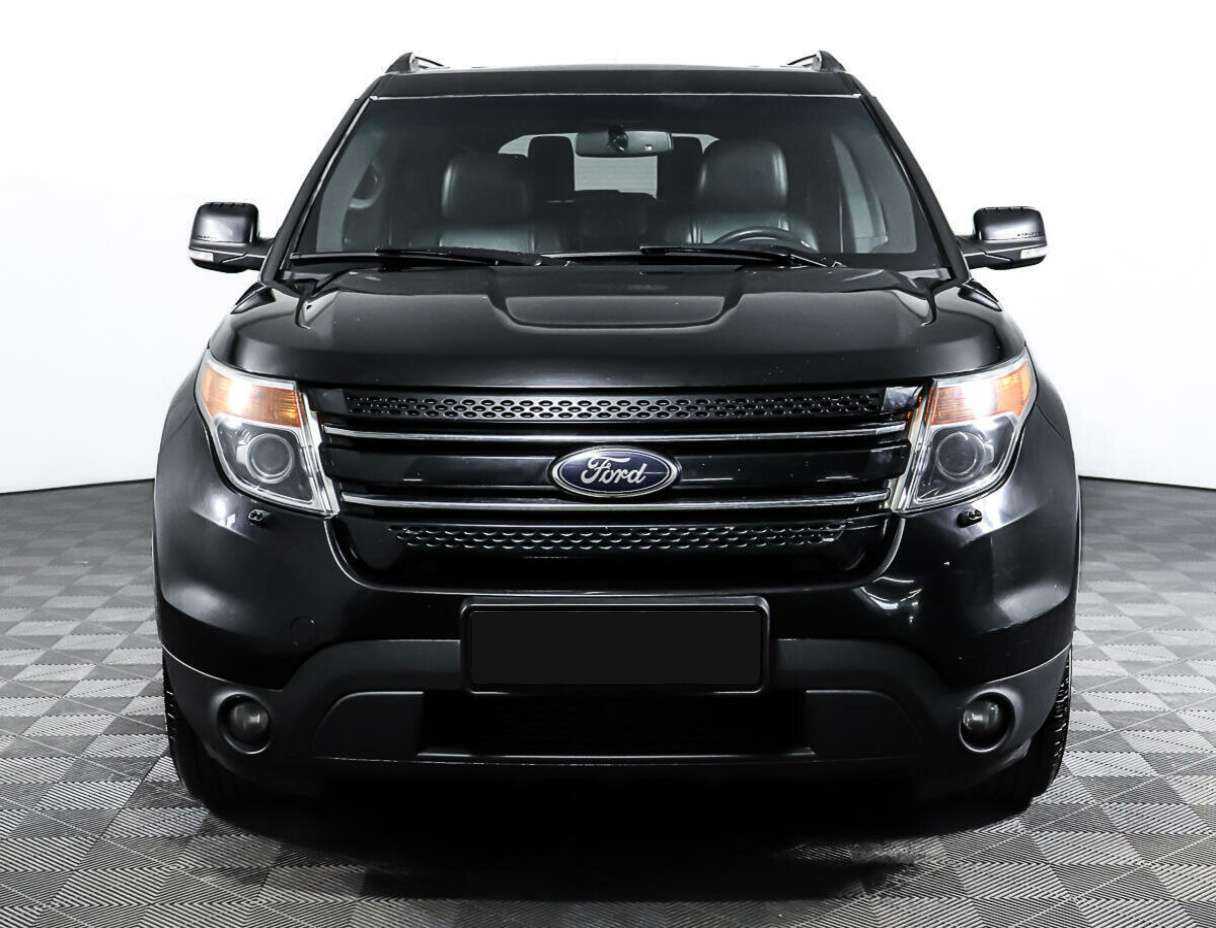 Ford Explorer 2014 года с пробегом. Фото: #1
