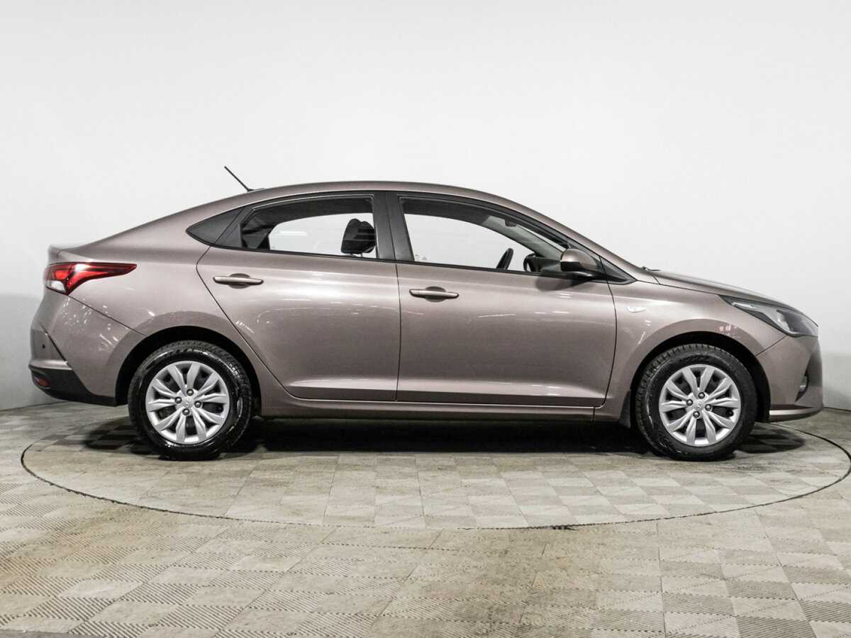 Hyundai Solaris 2021 года с пробегом. Фото: #3
