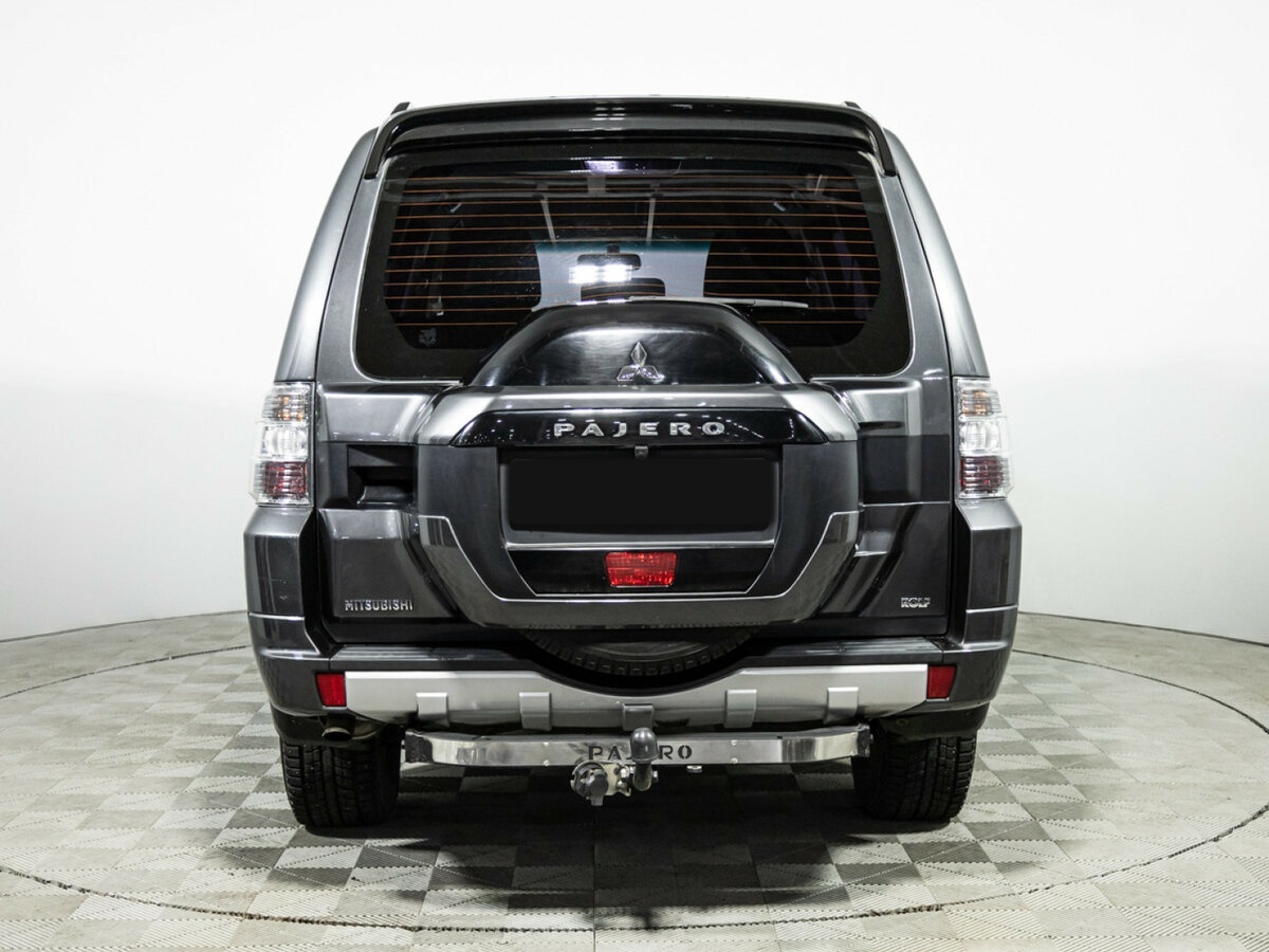 Mitsubishi Pajero 2015 года с пробегом. Фото: #4