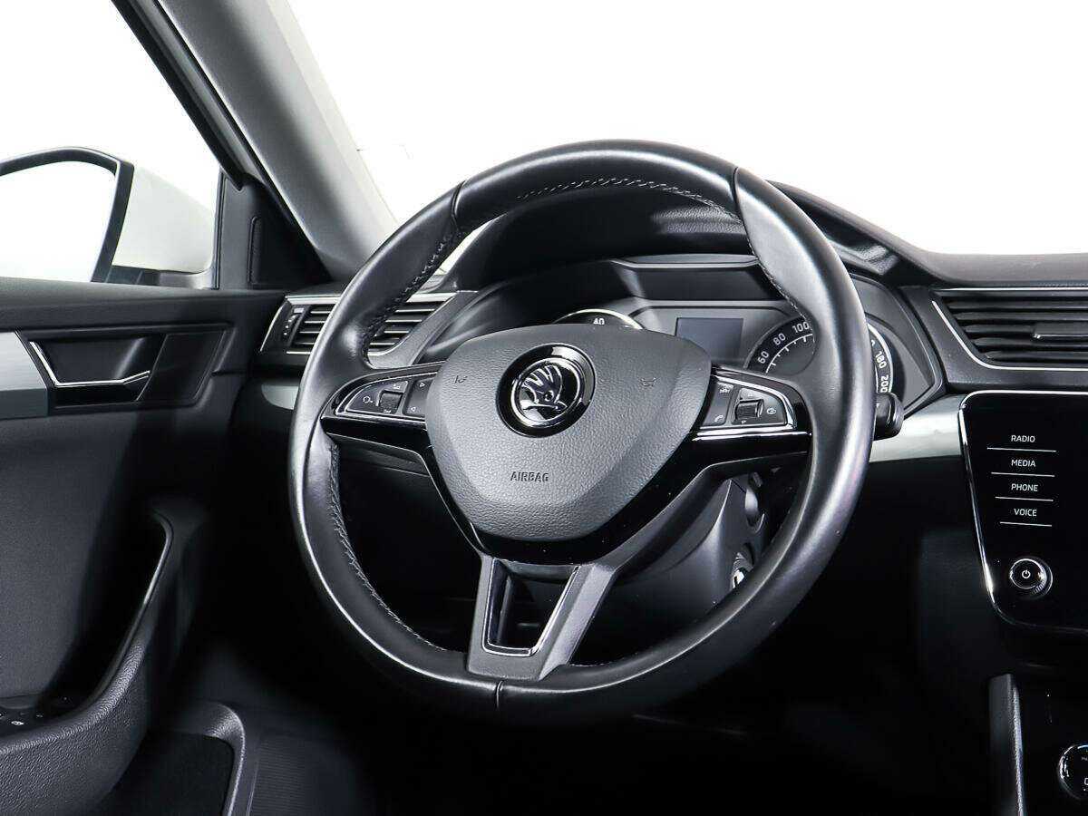Skoda Superb 2017 года с пробегом. Фото: #12