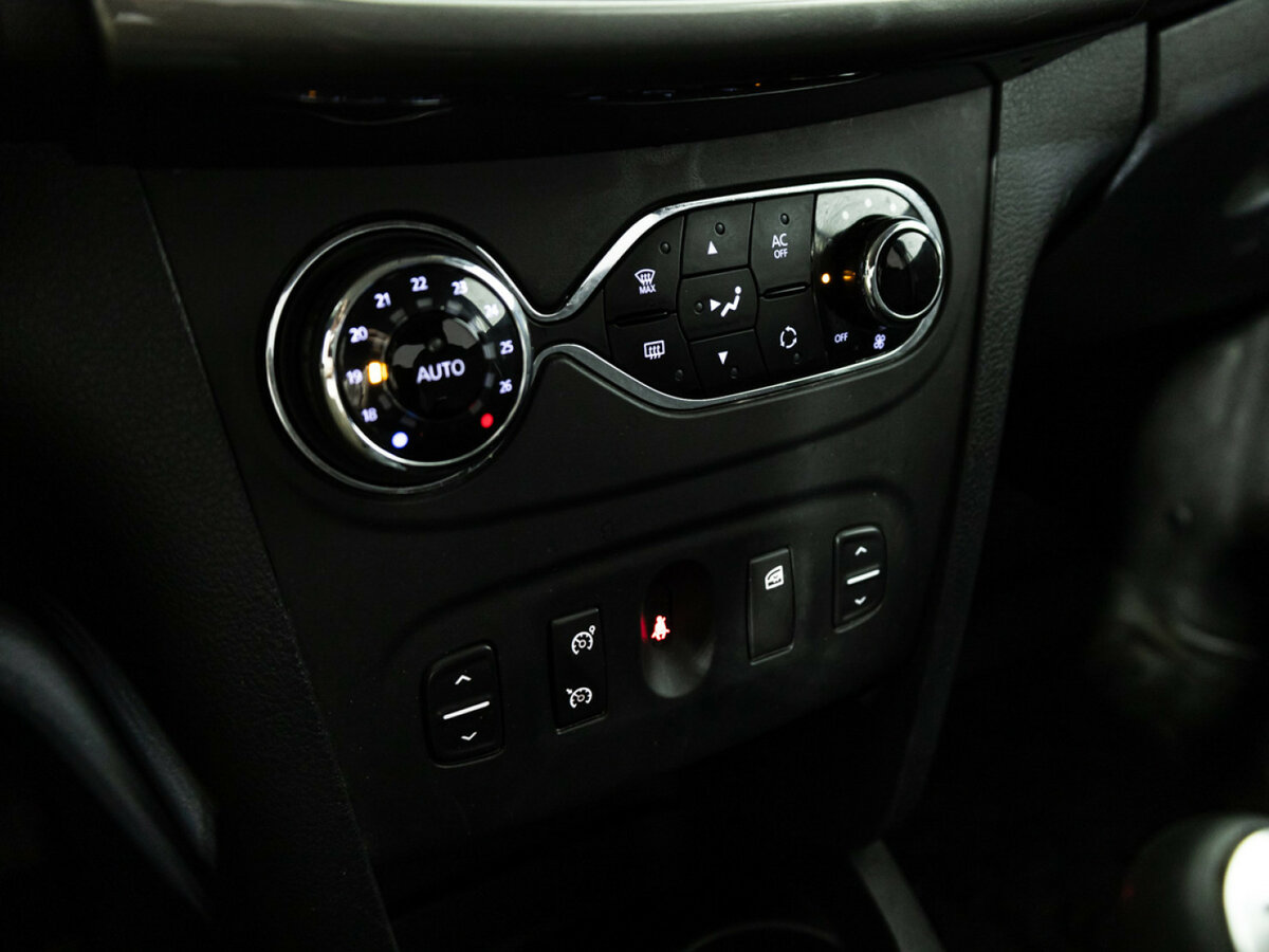 Renault Logan 2014 года с пробегом. Фото: #13