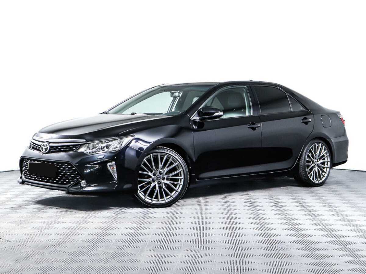 Toyota Camry 2017 года с пробегом. Посмотреть фото